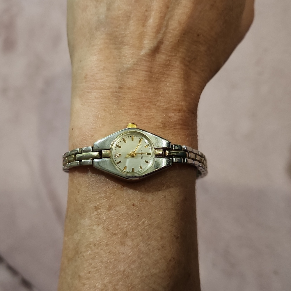 Vintage Quartz Women's Watch